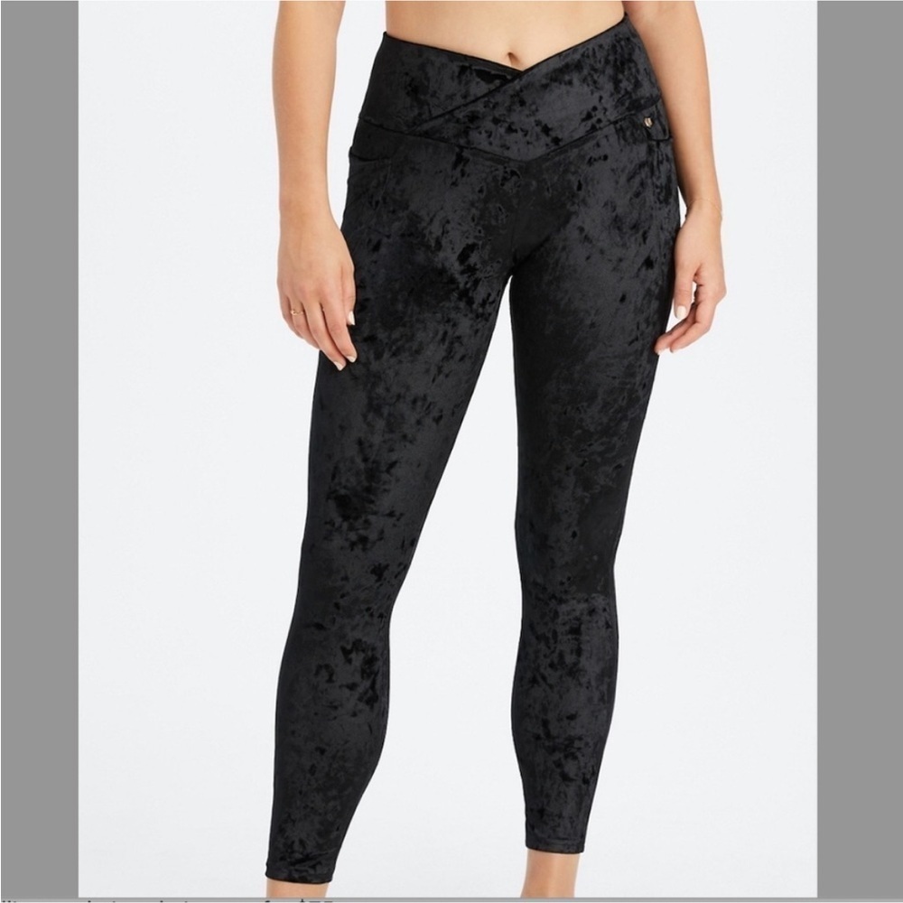 NWT Fabletics High Waisted Crushed Black Velour Velvet Crossover Leggings Small